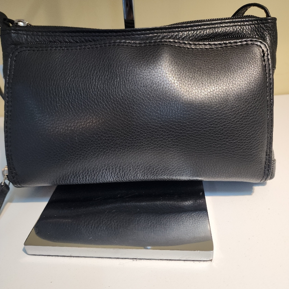 Pipeline RFID Genuine Lwather handbag